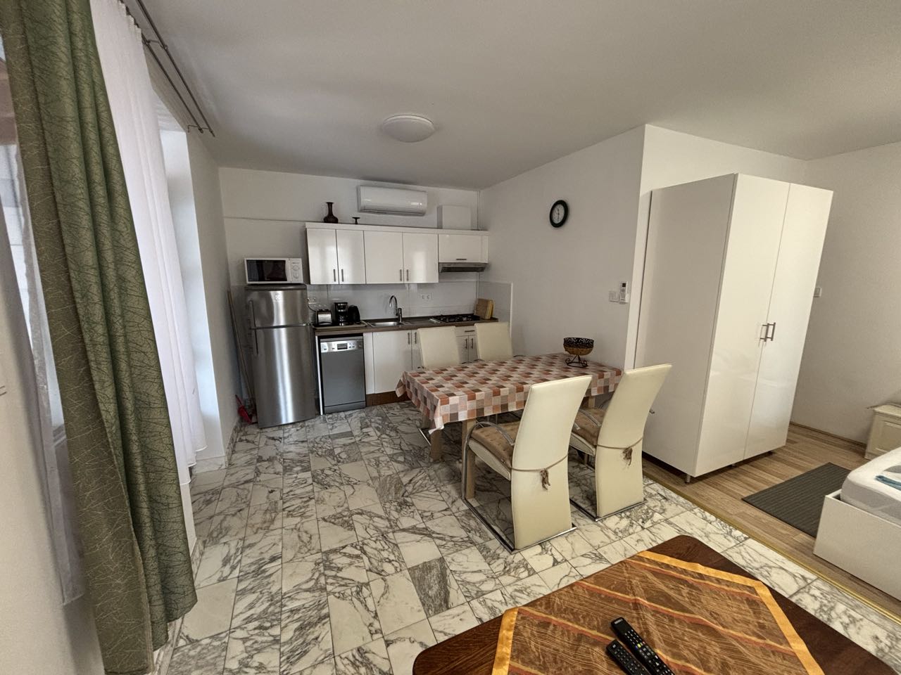 "E" Studio Appartement - 2