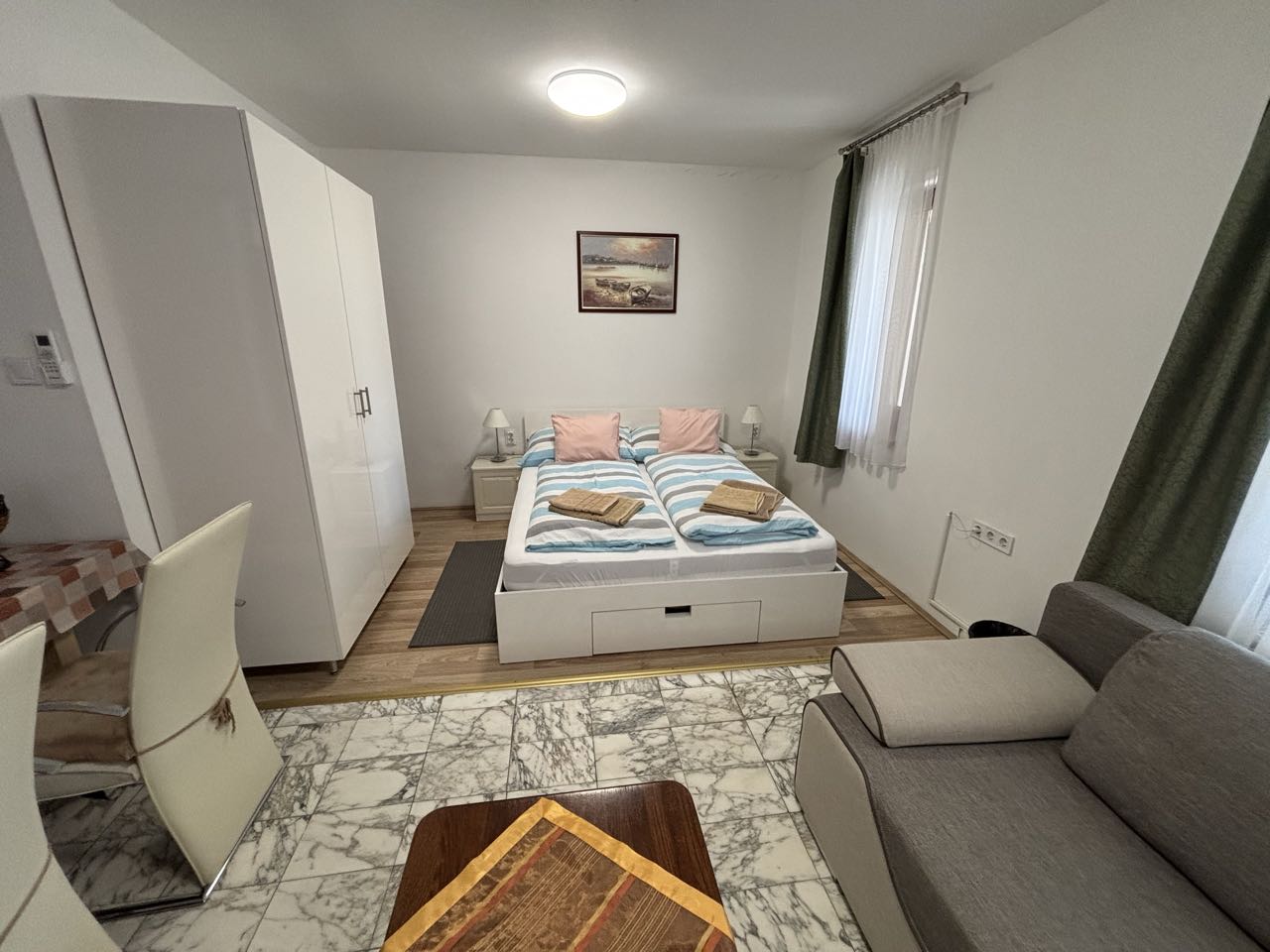 "E" Studio Appartement - 4